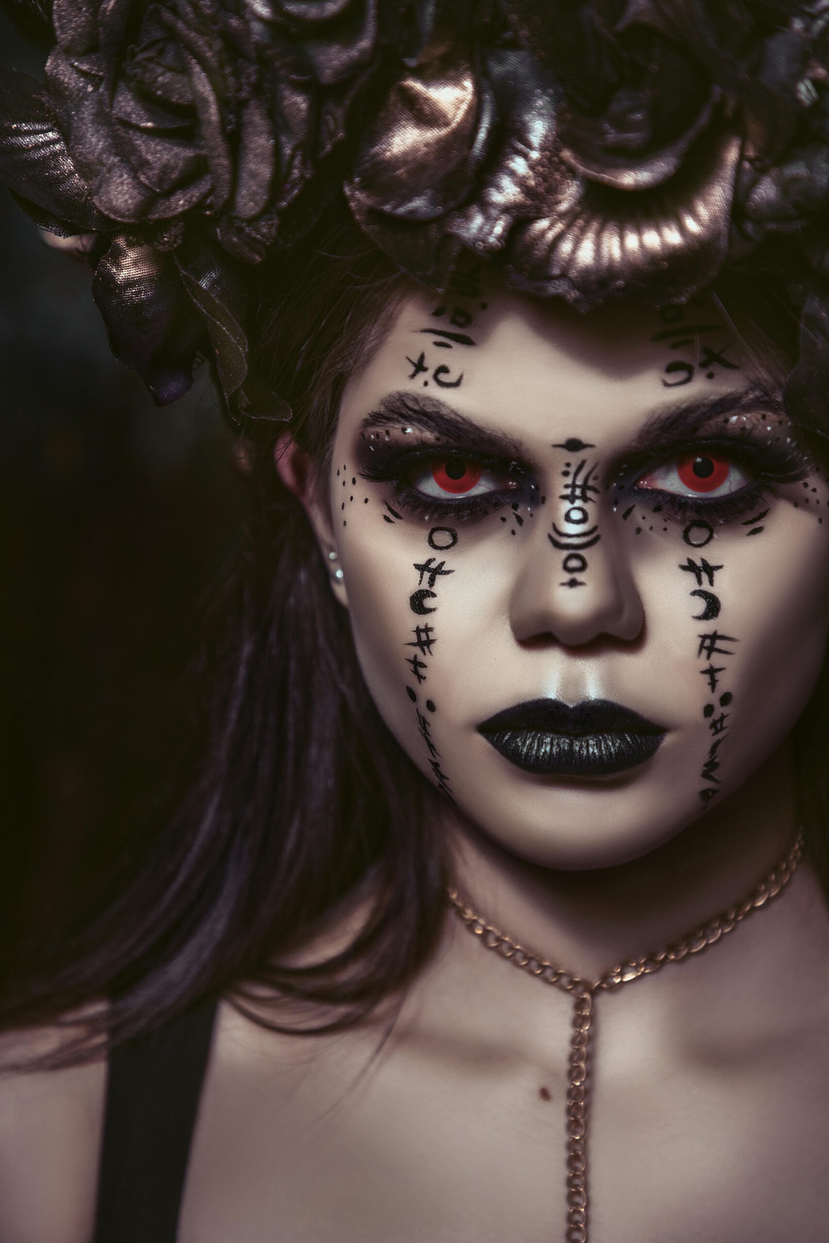 Master the Art of Gothic Makeup: Techniques for a Darkly Beautiful Look